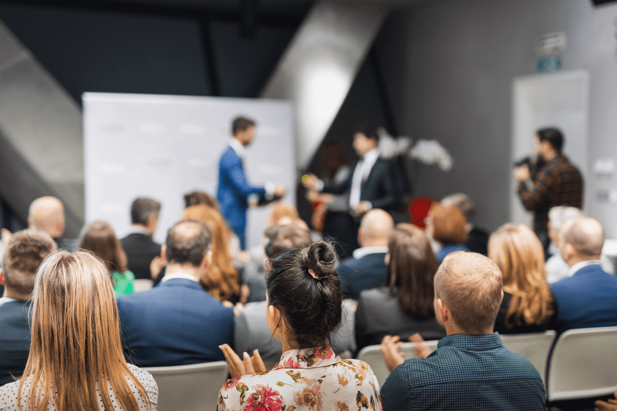 Best Practices for Moderating Conference Sessions